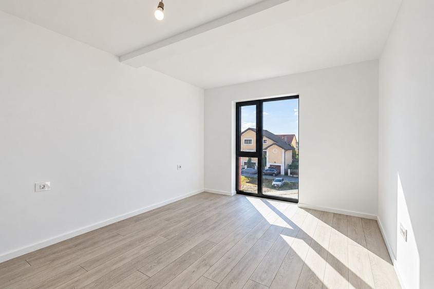Apartament cu 3 camere decomandat în Braytim