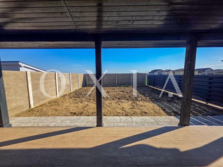 Duplex cu 4 camere cu Canalizare în Moșnița Nouă