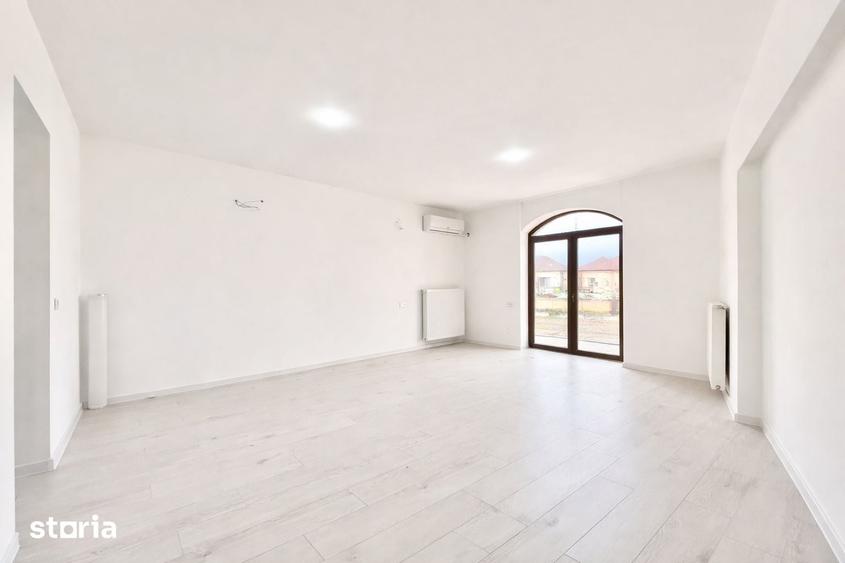 Casă cu 6 camere decomandat cu Teren 719 Mp în Ghencea