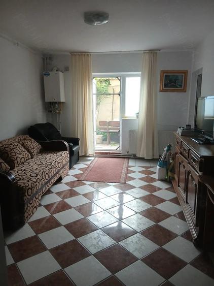 Casă cu Teren 50 Mp în Valu lui Traian