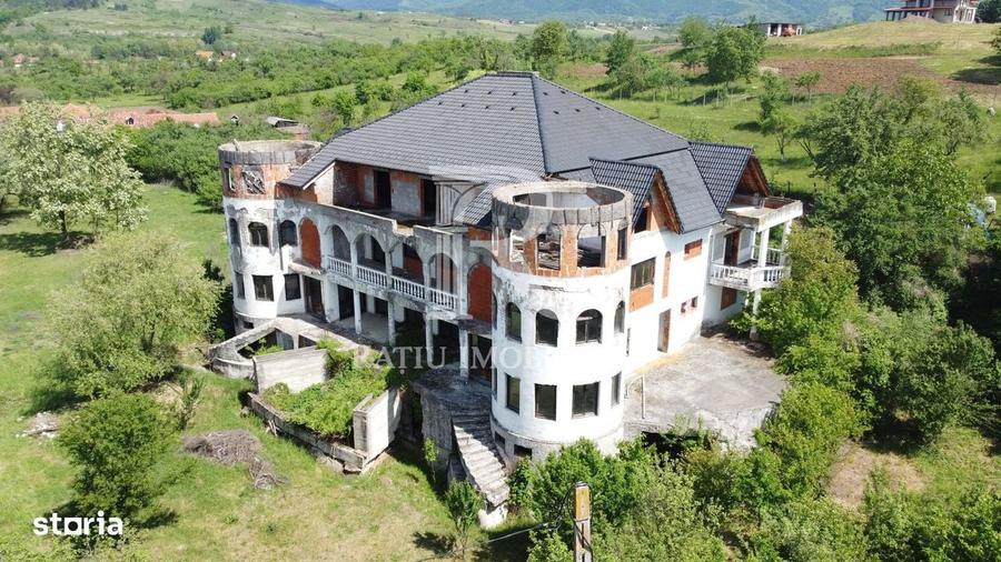 Casă cu 4 camere în Gheghie