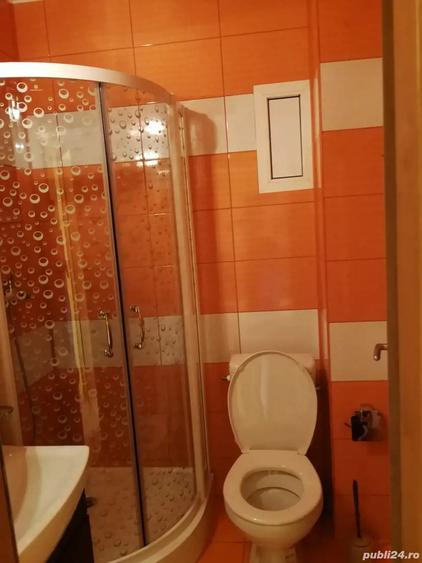 Apartament cu 4 camere decomandat în 1 Mai