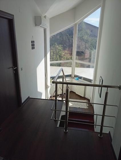 Casă individuală cu 4 camere cu Teren 427 Mp în Dudu