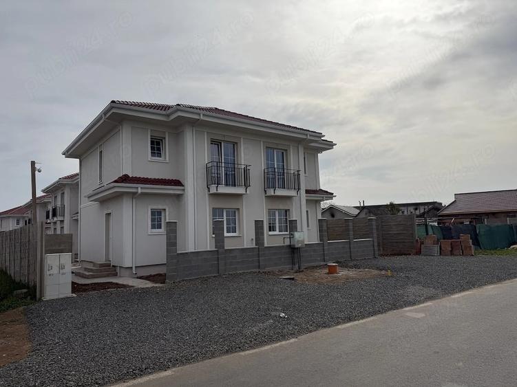 Casă cu 2 camere cu Teren 150 Mp în Sânandrei