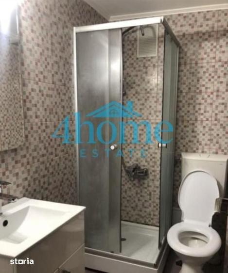 Apartament cu 3 camere în Romană