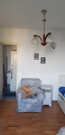 Apartament cu 2 camere semidecomandat în Basarabia