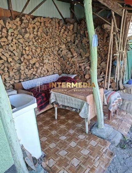 Casă individuală cu 3 camere cu Canalizare în Cricău