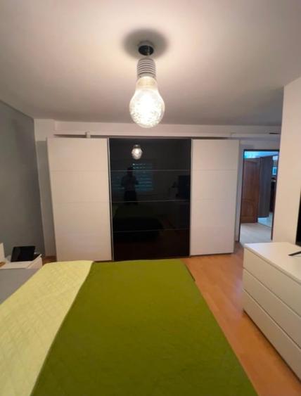 Apartament cu 4 camere decomandat, mobilat în Doamna Ghica