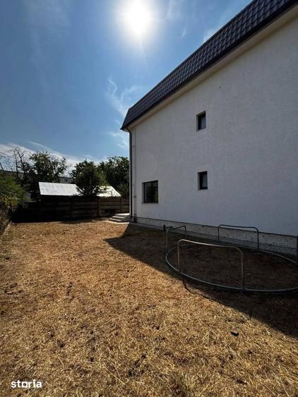 Apartament cu 3 camere în Crevedia