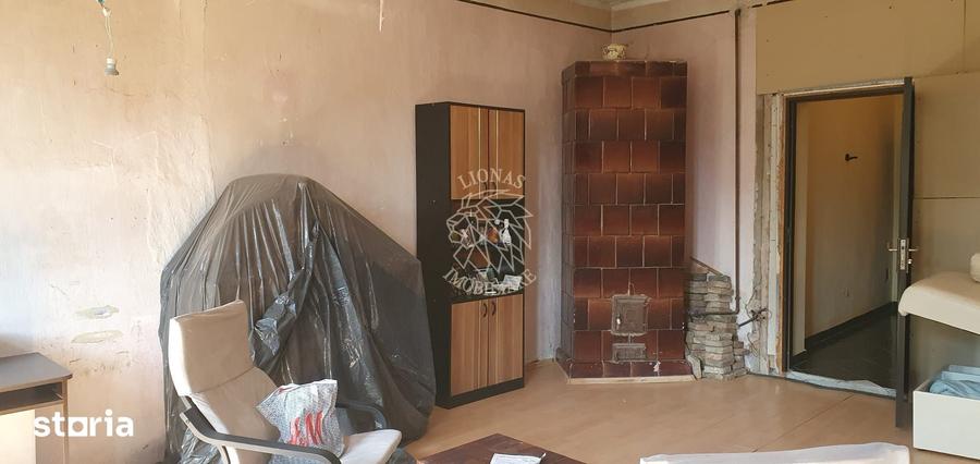 Casă cu 5 camere cu Teren 374 Mp în Ultracentral