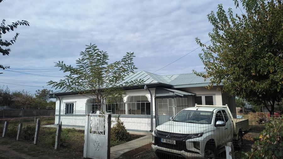 Casă cu 4 camere în Titan