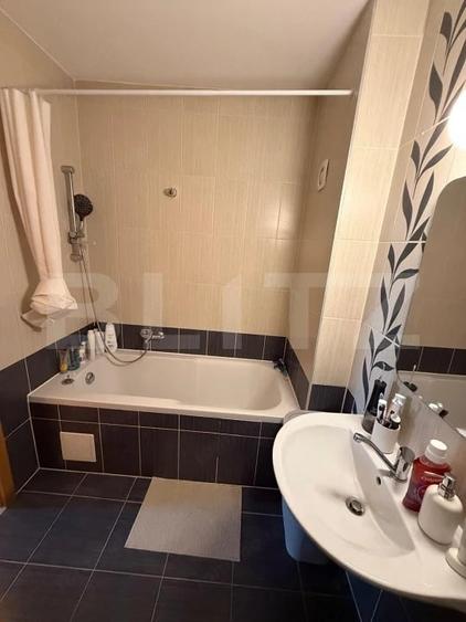 Apartament cu 2 camere decomandat în Avantgarden