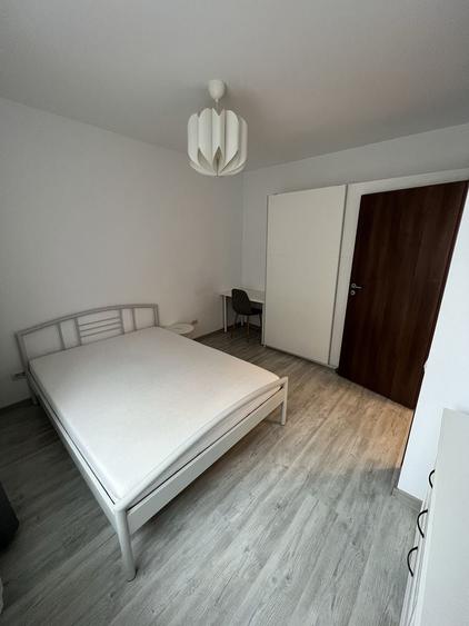 Apartament cu 2 camere semidecomandat în Ghencea