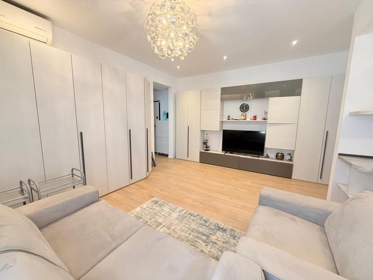 Apartament cu 2 camere, mobilat în Eminescu