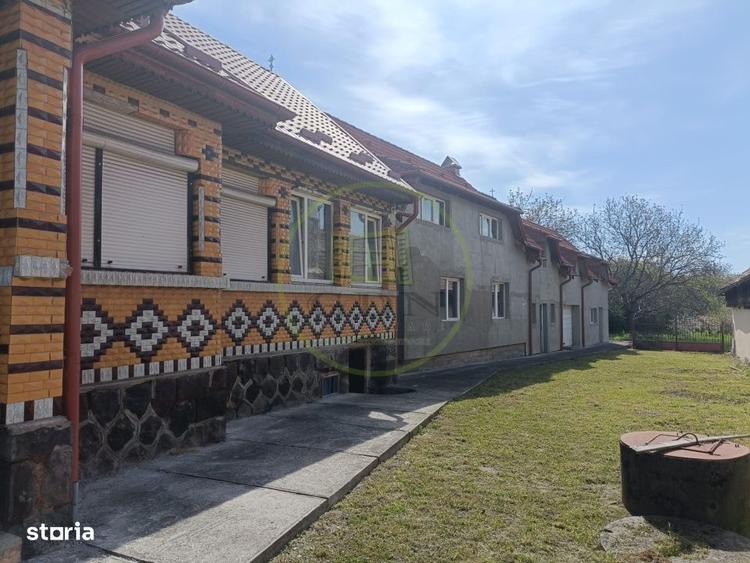 Casă cu 4 camere cu Teren 2286 Mp în Morăreni