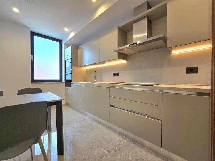 Apartament cu 3 camere în Primăverii