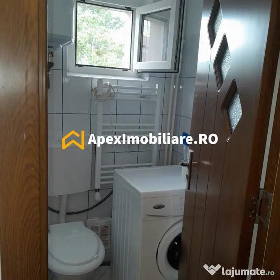 Garsonieră decomandată în Lacul Tei