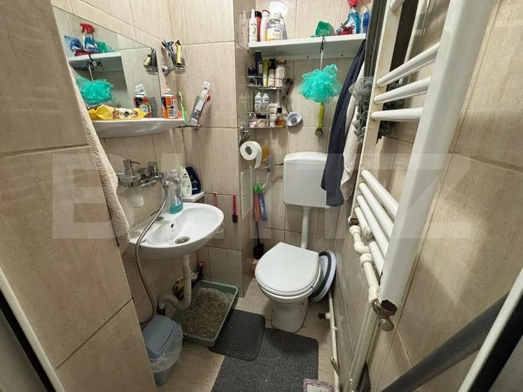 Apartament cu 2 camere nedecomandat în Filiași