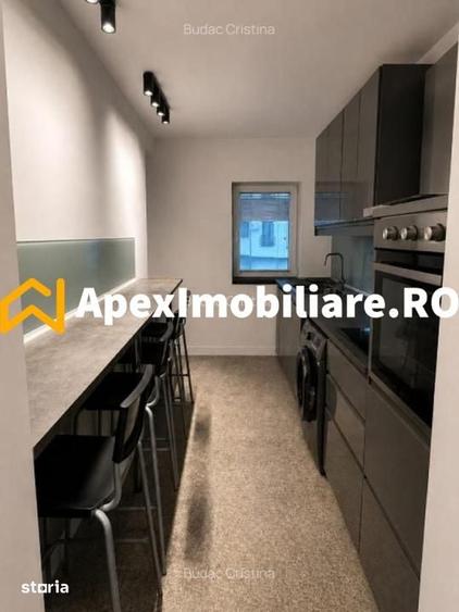 Apartament cu 3 camere semidecomandat în Cotroceni