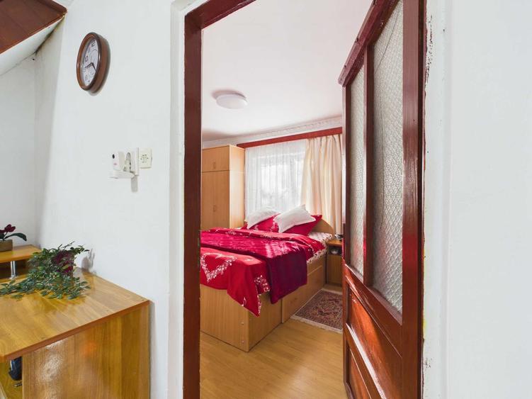 Casă individuală cu 2 camere cu Teren 1270 Mp în Cozieni