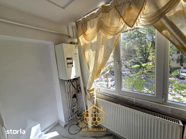Apartament cu 3 camere decomandat în 1 Mai