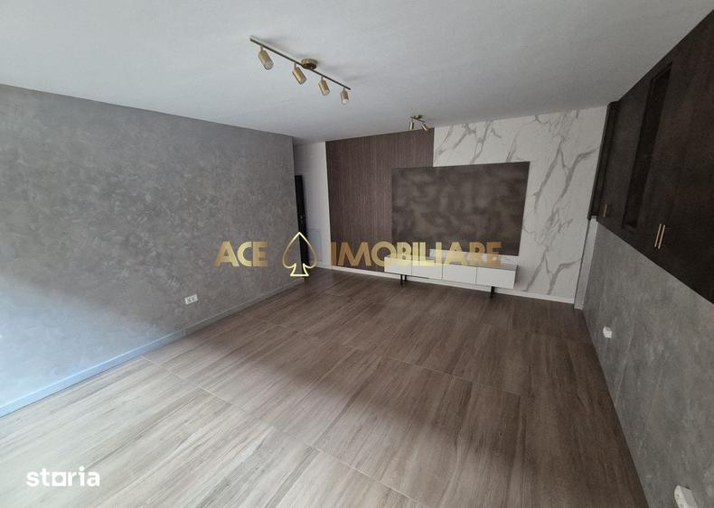 Casă cu 8 camere cu Teren 100 Mp în Tineretului