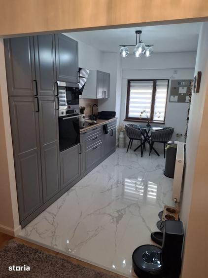 Apartament cu 4 camere în Ultracentral