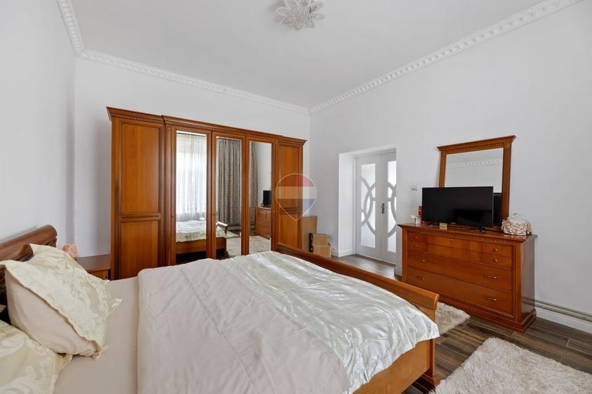 Casă individuală cu 2 camere cu Teren 326 Mp în Central