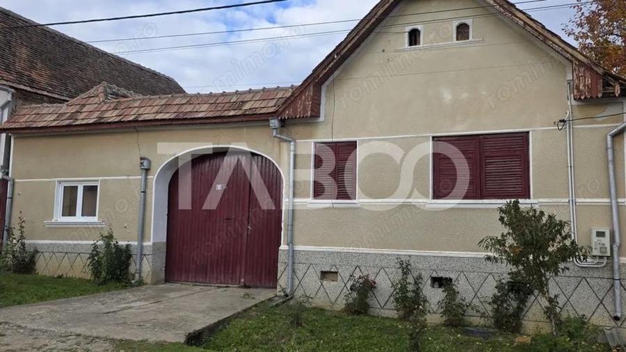 Casă cu 3 camere cu Teren 5859 Mp în Deal