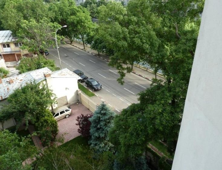 Garsonieră decomandată, mobilată în Timpuri Noi