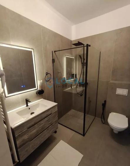Apartament cu 2 camere semidecomandat, mobilat în Aurel Vlaicu