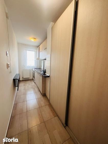 Apartament cu 2 camere, mobilat în Tei