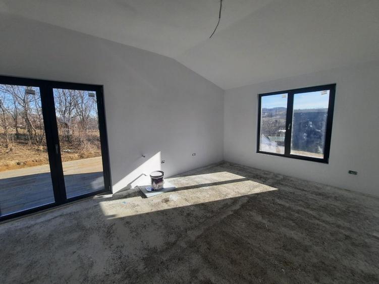 Casă individuală cu 3 camere cu Teren 650 Mp în Negrești (Dobreni)