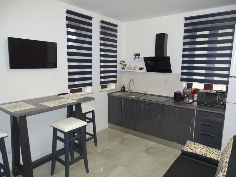 Inchiriez ultracentral-apartament modern - 1