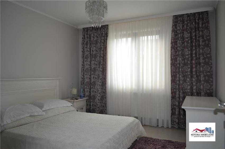 Casă cu 6 camere cu Teren 1003 Mp în Nazna