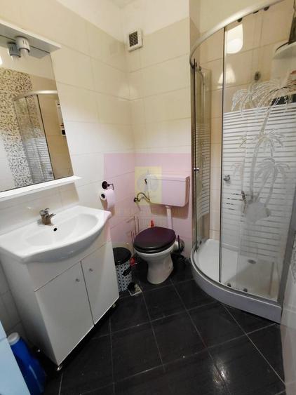 Apartament cu 2 camere nedecomandat în Vitan Mall