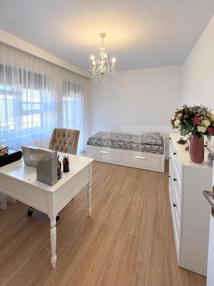 Casă individuală cu 5 camere cu Canalizare în Albert
