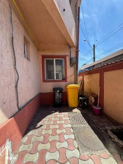 Casă cu 4 camere în Mărgeanului