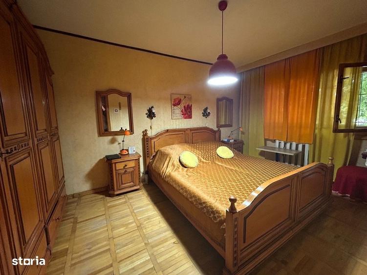 Apartament cu 4 camere decomandat în Sud