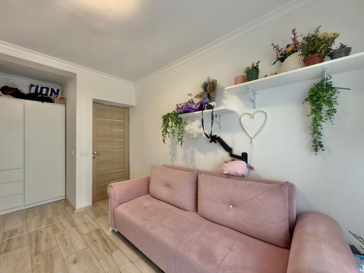 Duplex cu 4 camere cu Teren 263 Mp în Utvin