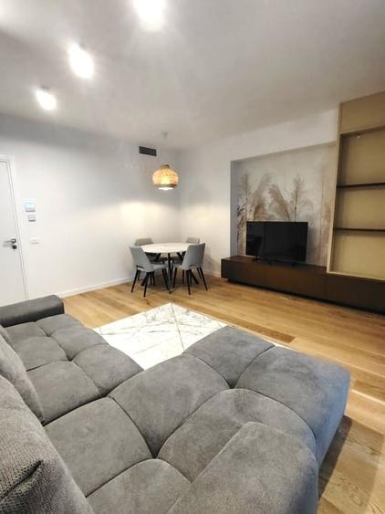 Apartament cu 3 camere decomandat, mobilat în Aviației