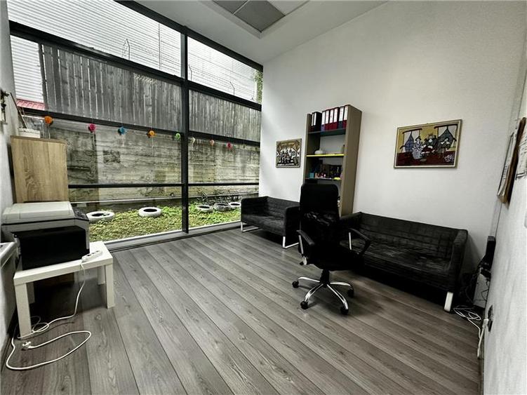 Spatiu comercial  de inchiriat  Pacurari, - 10