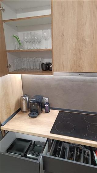 Apartament cu 3 camere circular, mobilat în Florești