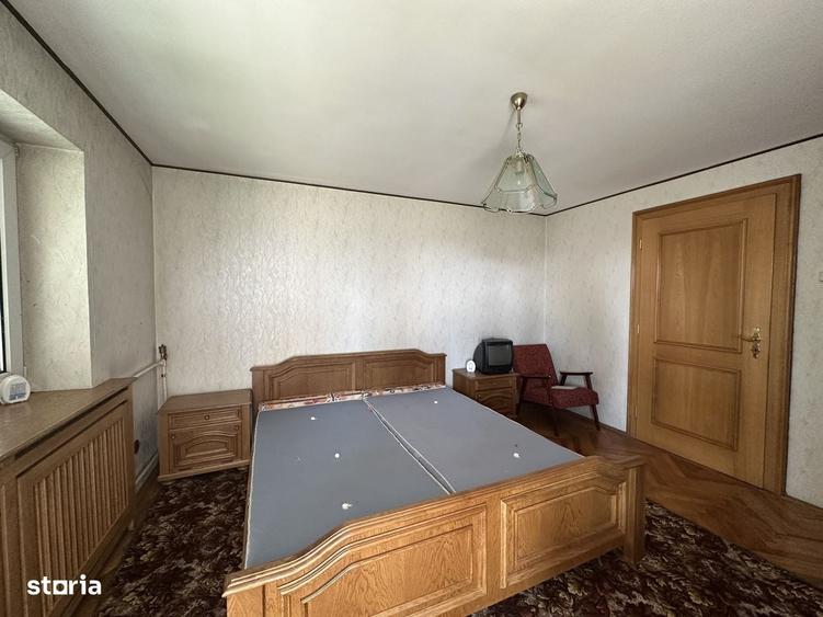 Casă cu 4 camere în Puchenii Mari
