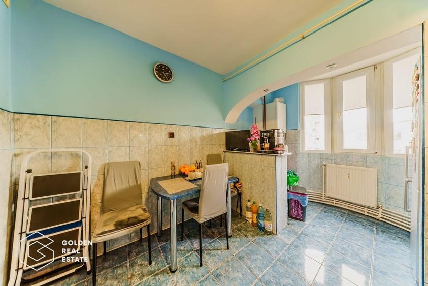 Apartament cu 3 camere decomandat în UTA
