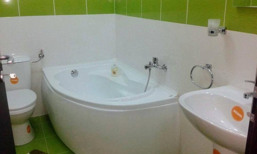 Garsonieră decomandată în Roșu