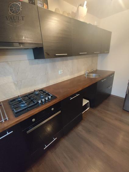 Apartament cu 3 camere decomandat, mobilat în Tineretului