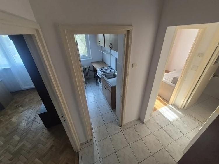 Apartament cu 2 camere decomandat în Milcov
