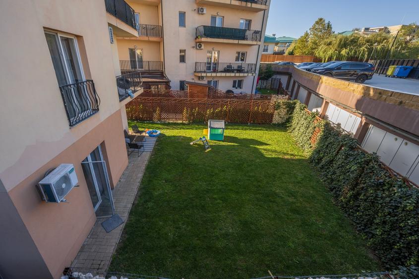 Apartament cu 3 camere decomandat în Ștefăneștii de Jos