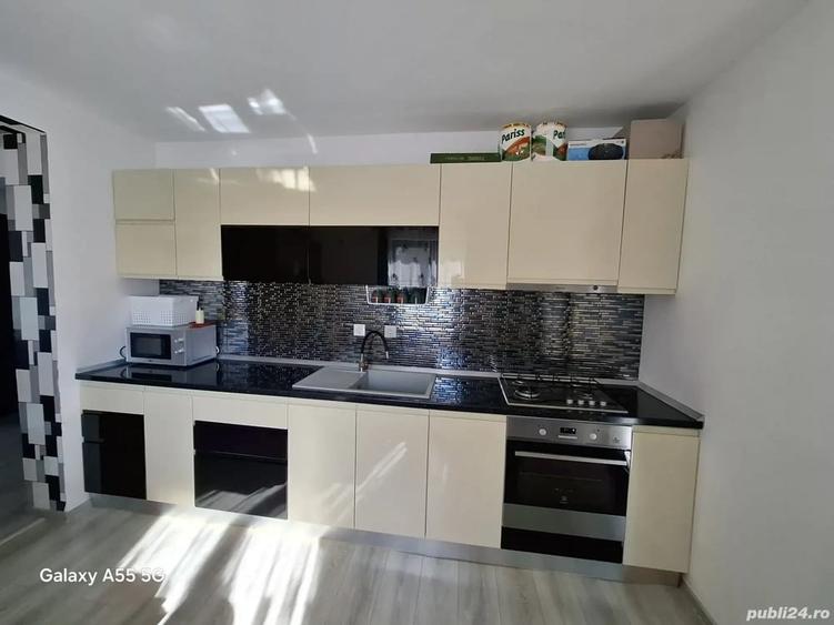 Casă cu 3 camere cu Teren 450 Mp în Letea Veche
